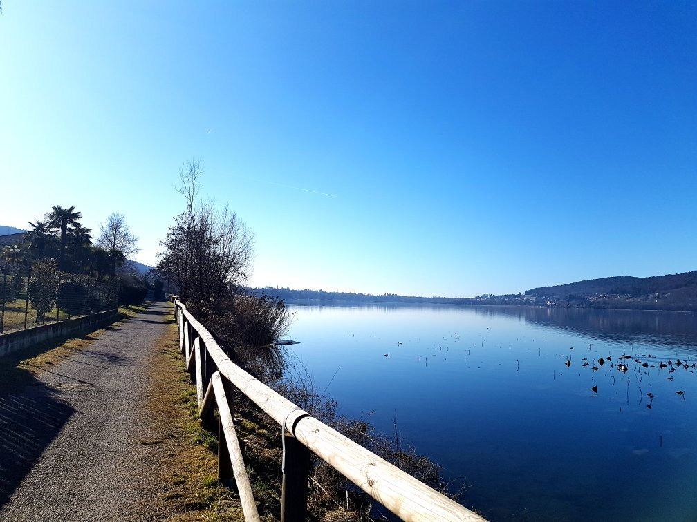 Lago di Comabbio景点图片