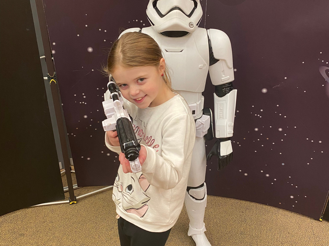 Monty's Indoor Adventure-塔姆沃思必去景点