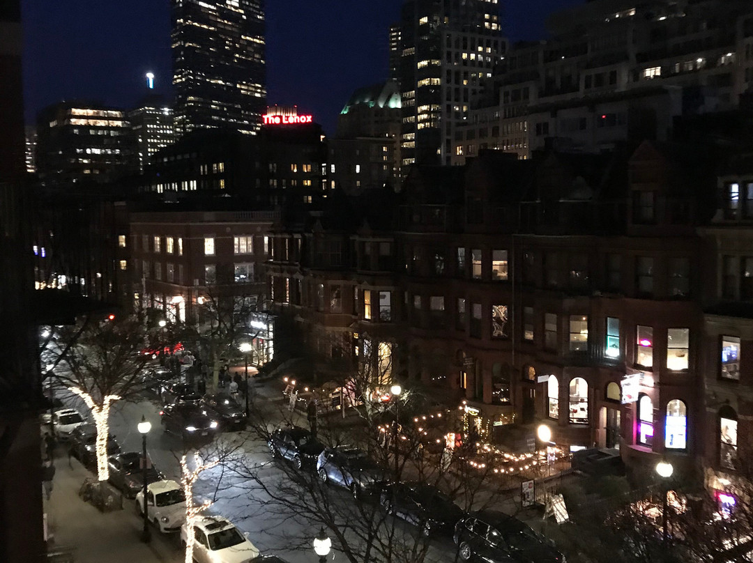 纽伯里宾馆主图