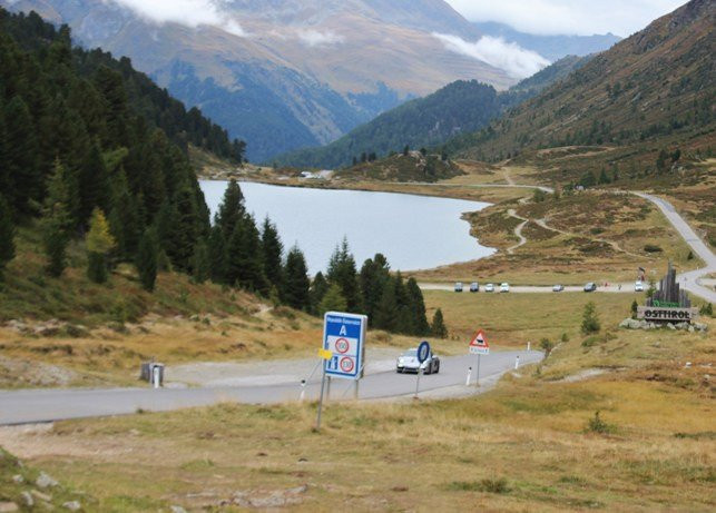 Lago Obersee景点图片