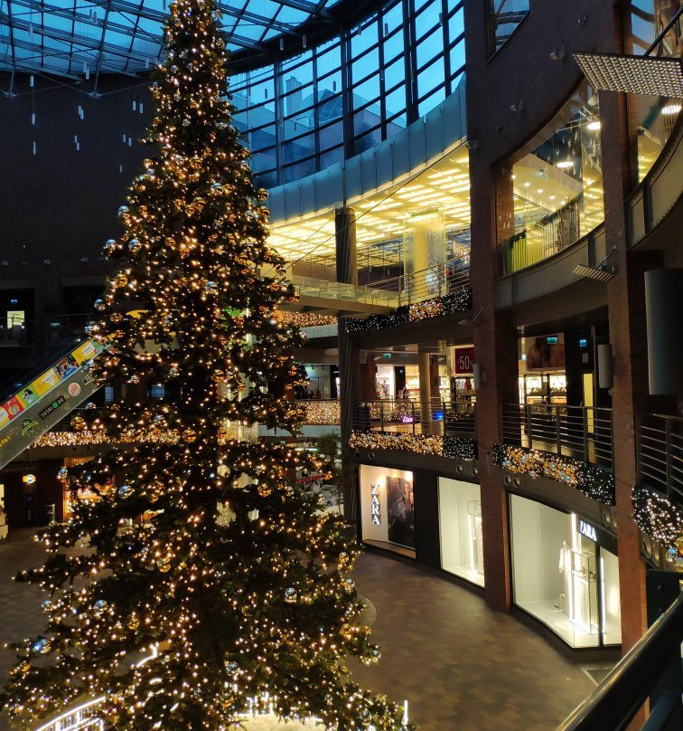 Sfera Shopping Mall景点图片