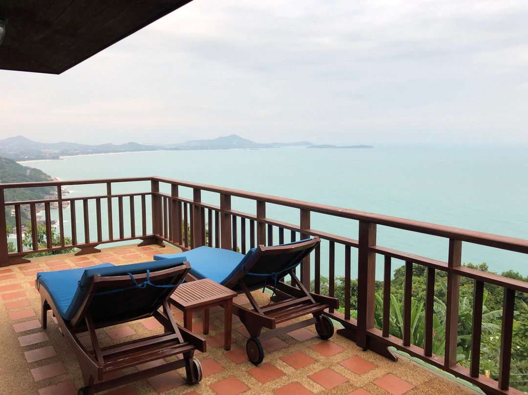 檀香木豪华别墅主图