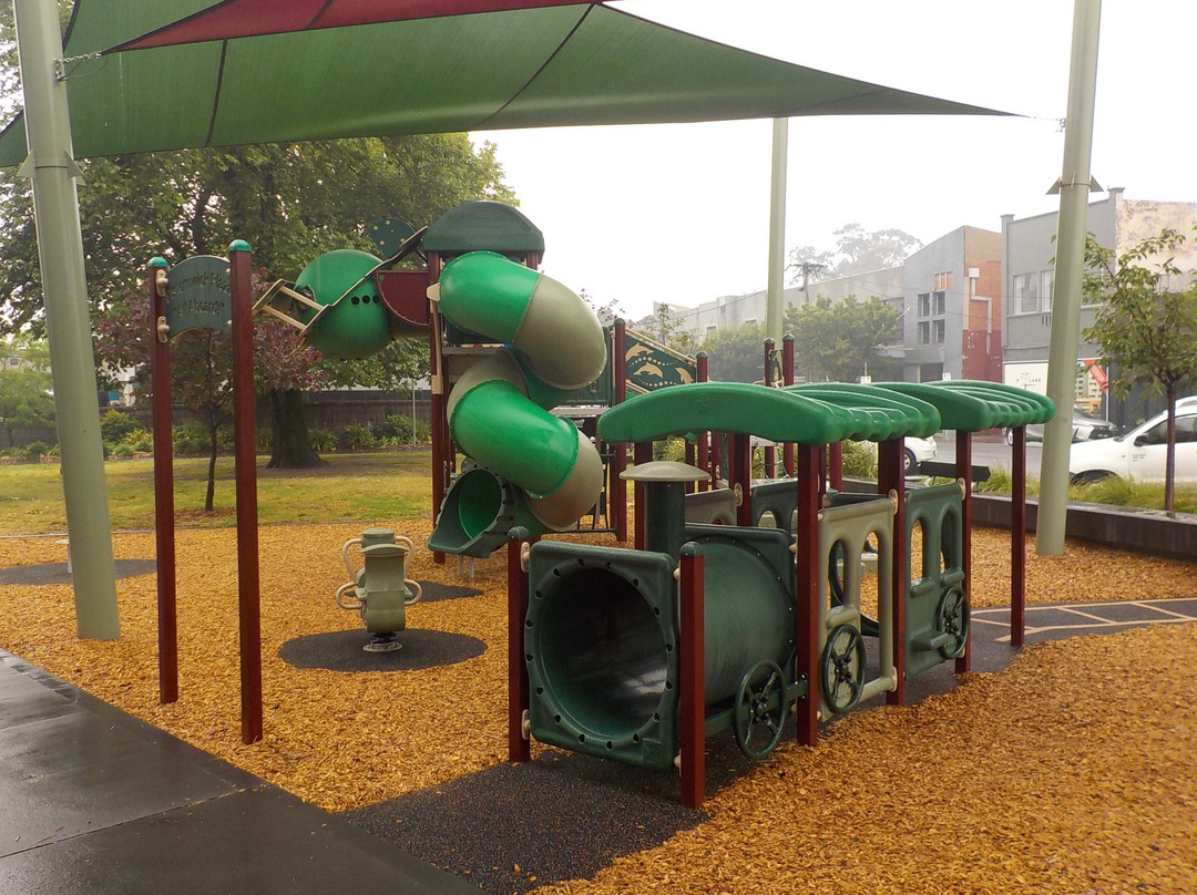 Elsternwick Plaza Playground景点图片