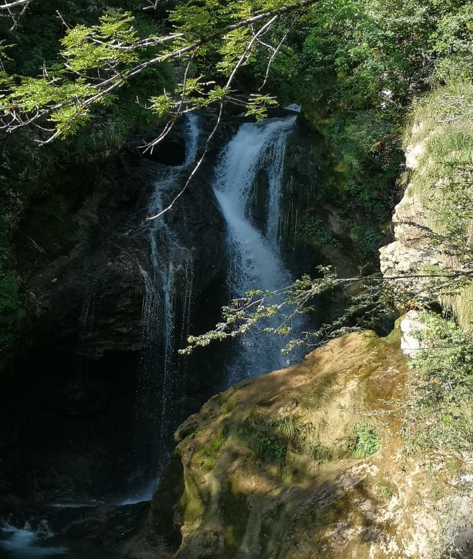 Sum Waterfall-Zgornja Besnica必去景点