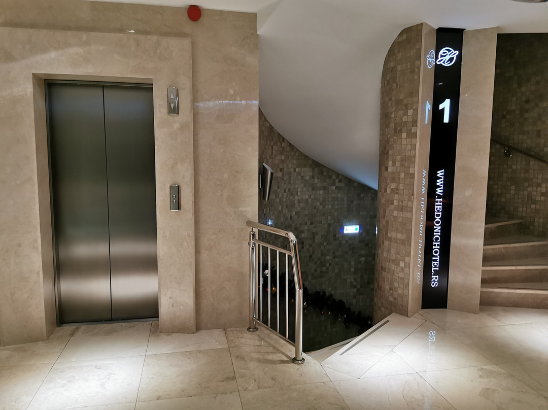 Hotel Hedonic主图