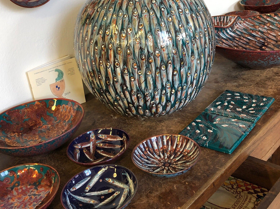 Bottega Vignoli (Ceramic Laboratory & Show Room)景点图片