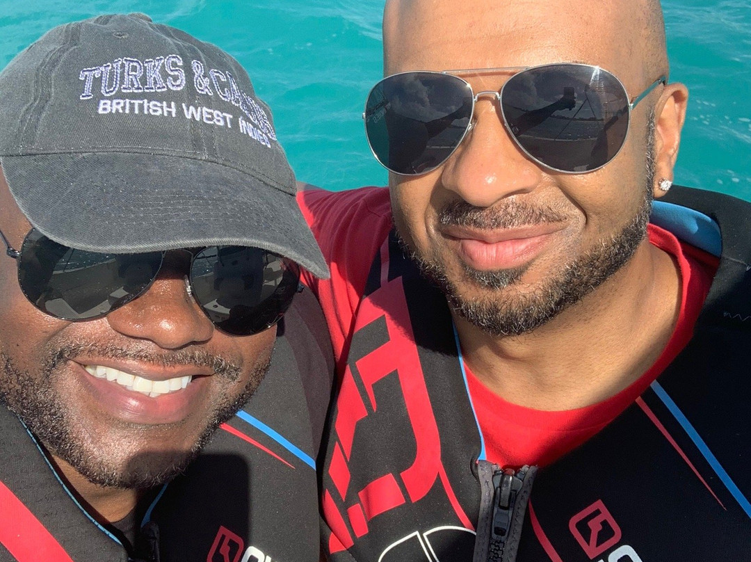 SURFside Ocean Academy-普罗维登西亚莱斯必去景点