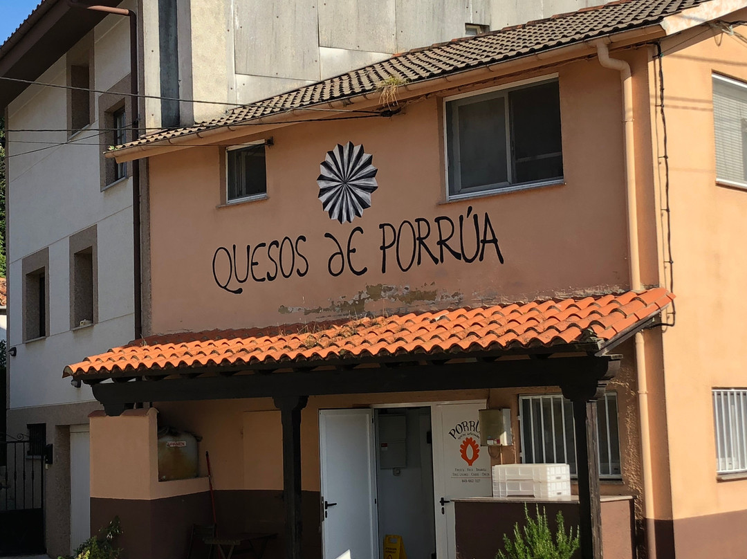 Pueblo de Porrua-利亚内斯必去景点