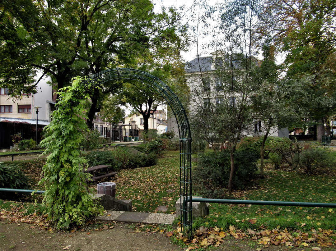 Square François Mitterrand景点图片
