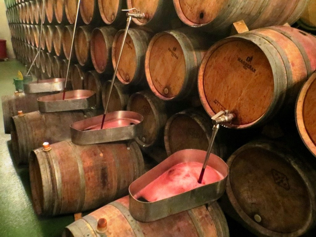 Bodegas Hermanos Peciña S.l景点图片