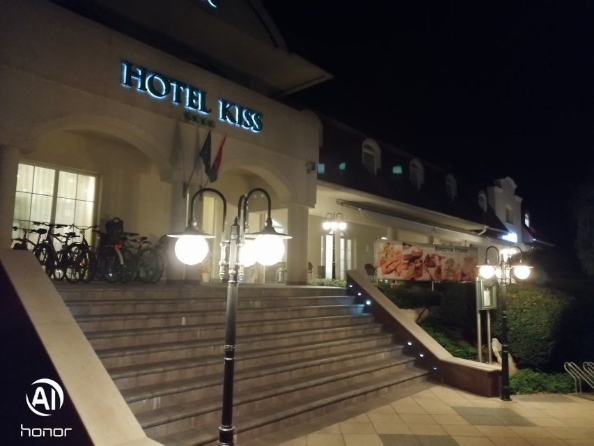 Hotel Kiss-官方