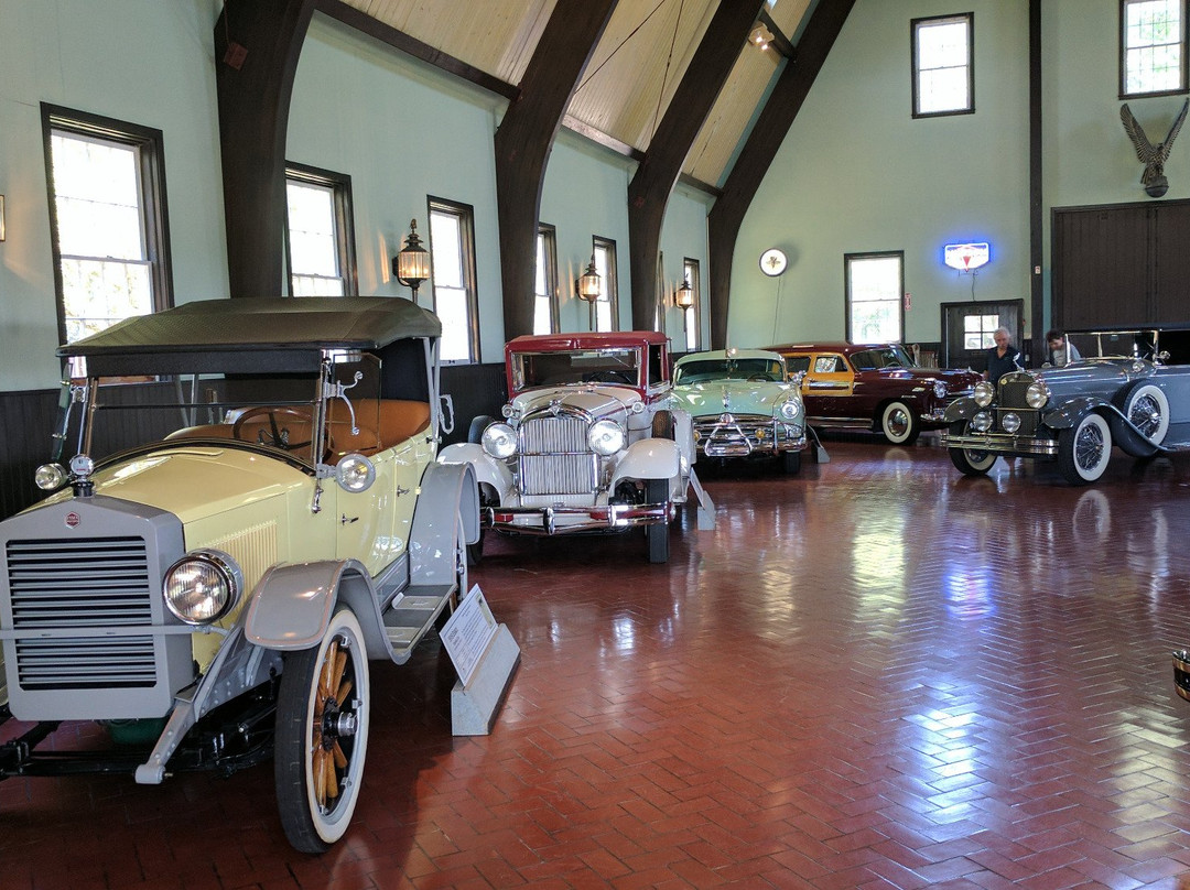 Gilmore Car Museum景点图片