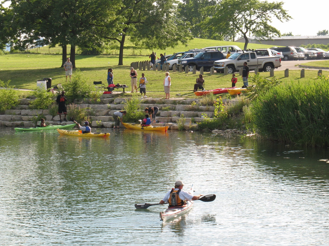 Riverside Kayak Connection景点图片