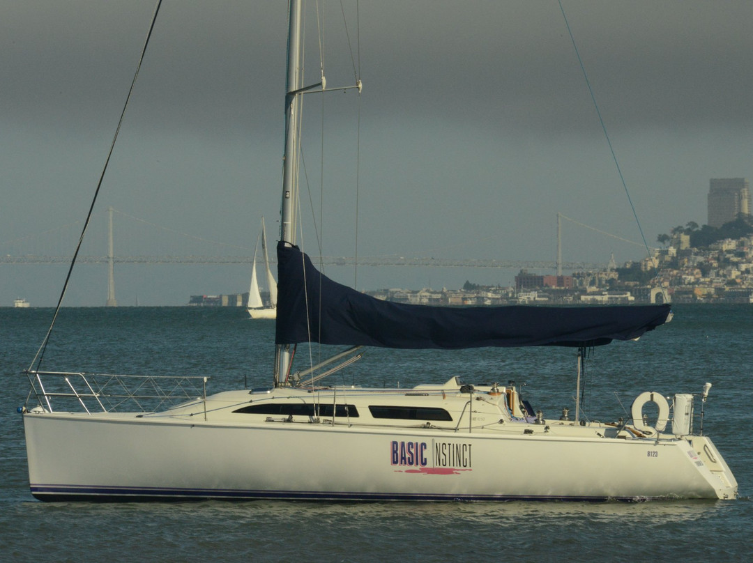 Sailing Memo Boat Charters景点图片