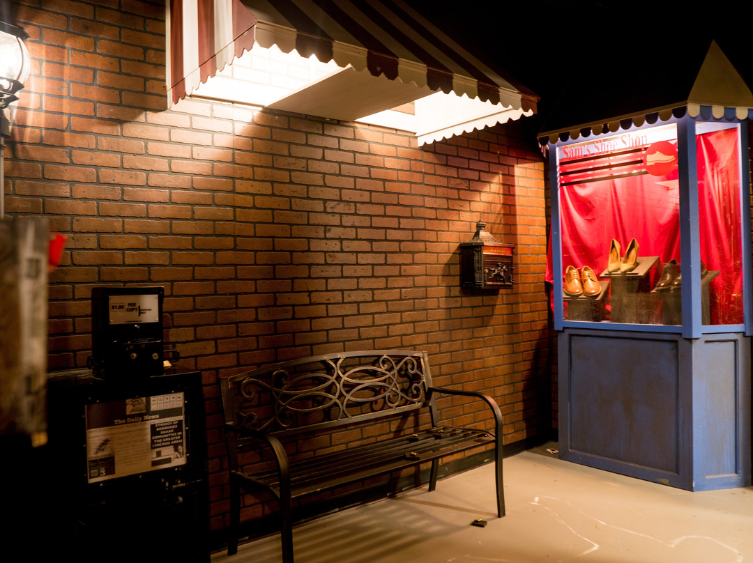 Pacheco旅游景点-Red Door Escape Room