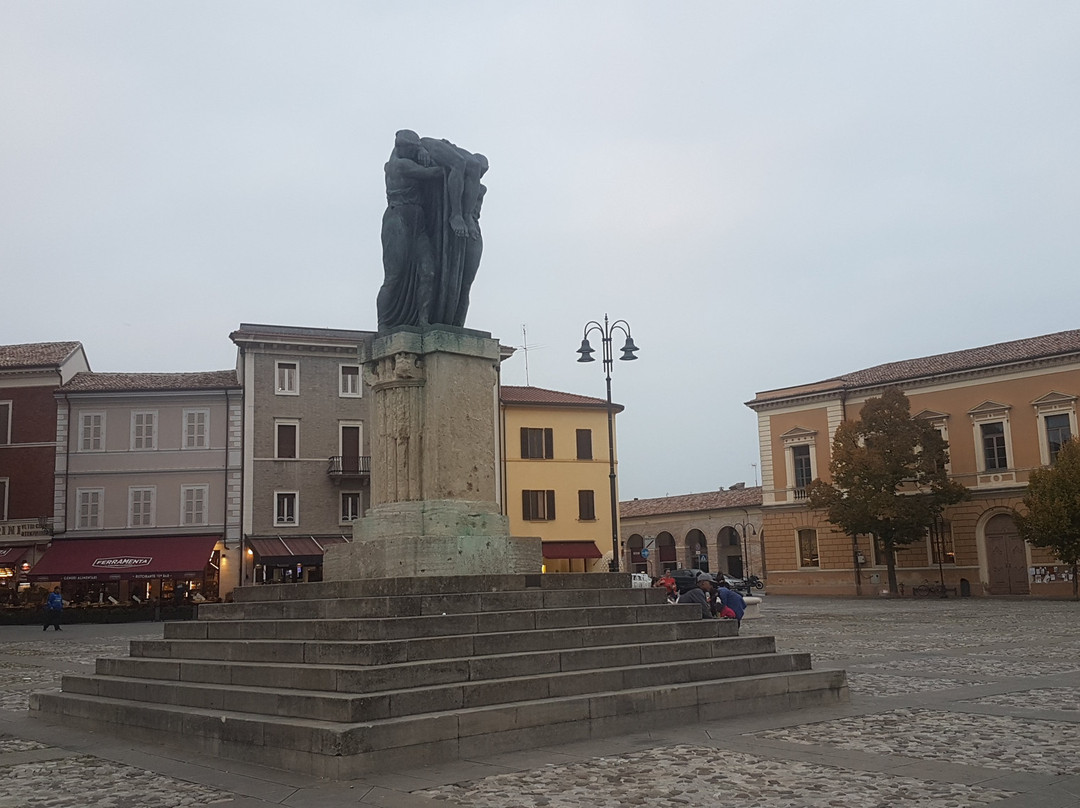 Monumento ai Caduti景点图片