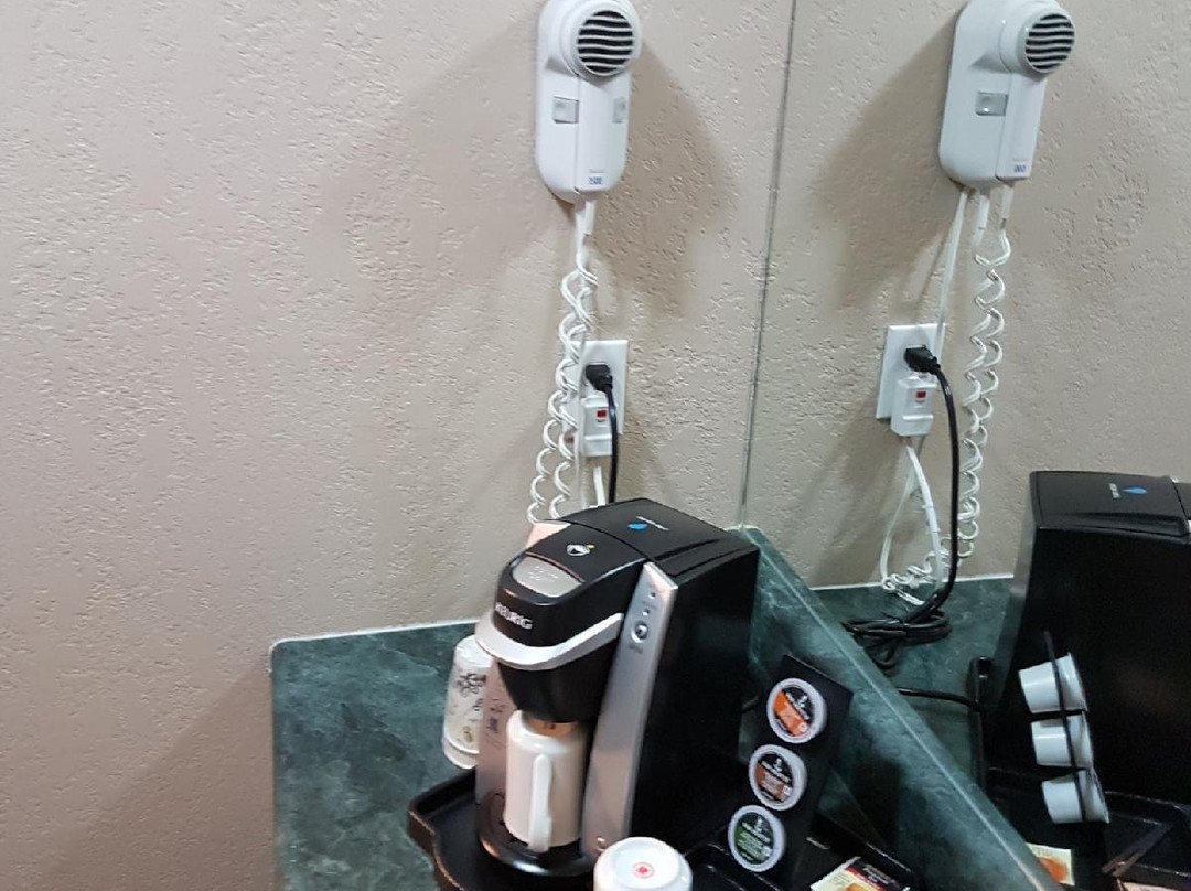 Super 8 by Wyndham Dauphin主图