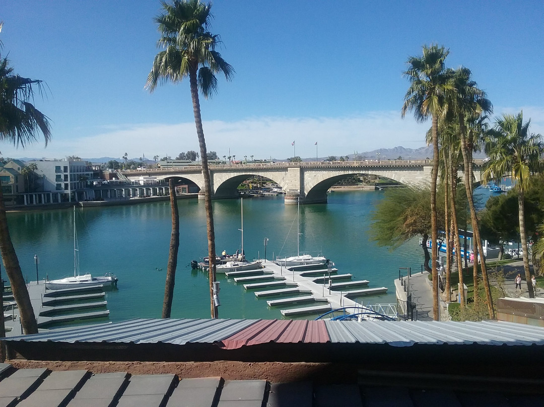 伦敦桥度假酒店主图