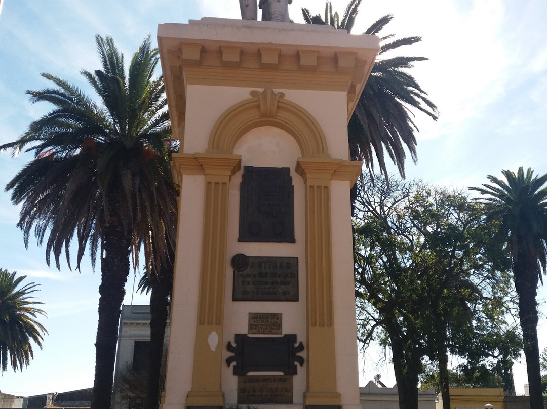 Plaza Artigas-Carmelo必去景点