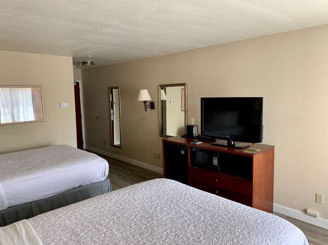 潘翰道尔卡匹陶贝斯特韦斯特旅馆&套房酒店主图