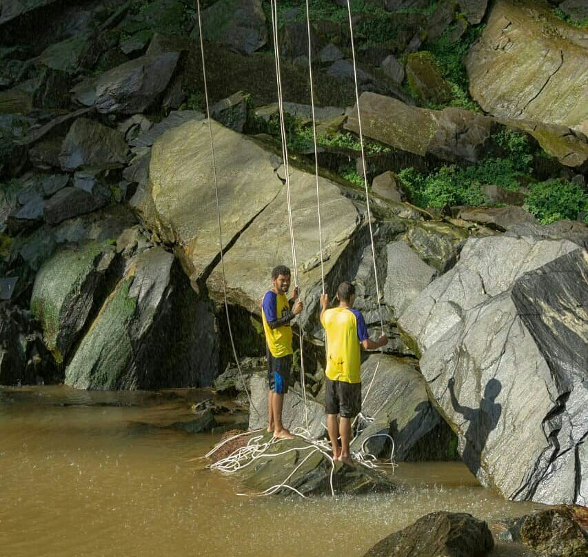 Alta Waterfall景点图片