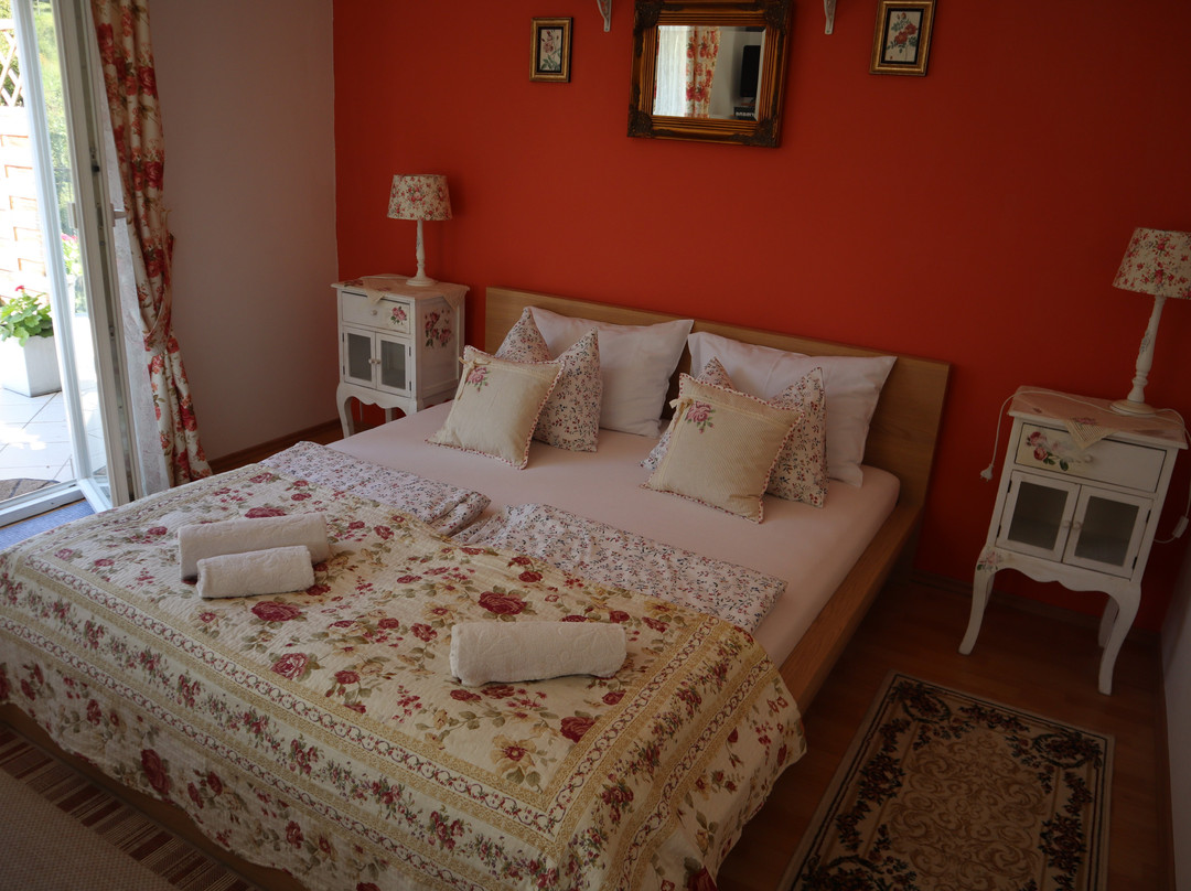 Villa Home & Garden Lasko主图