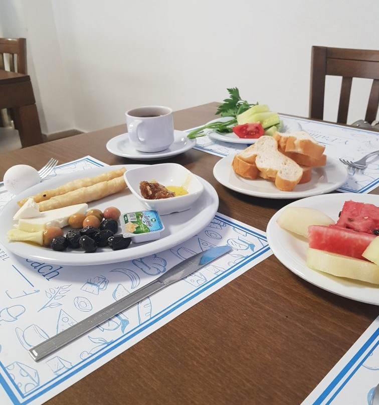 Palm Beach Hotel主图