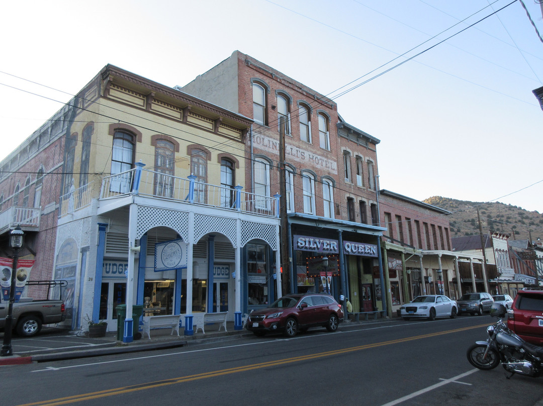 Silver Queen Hotel主图