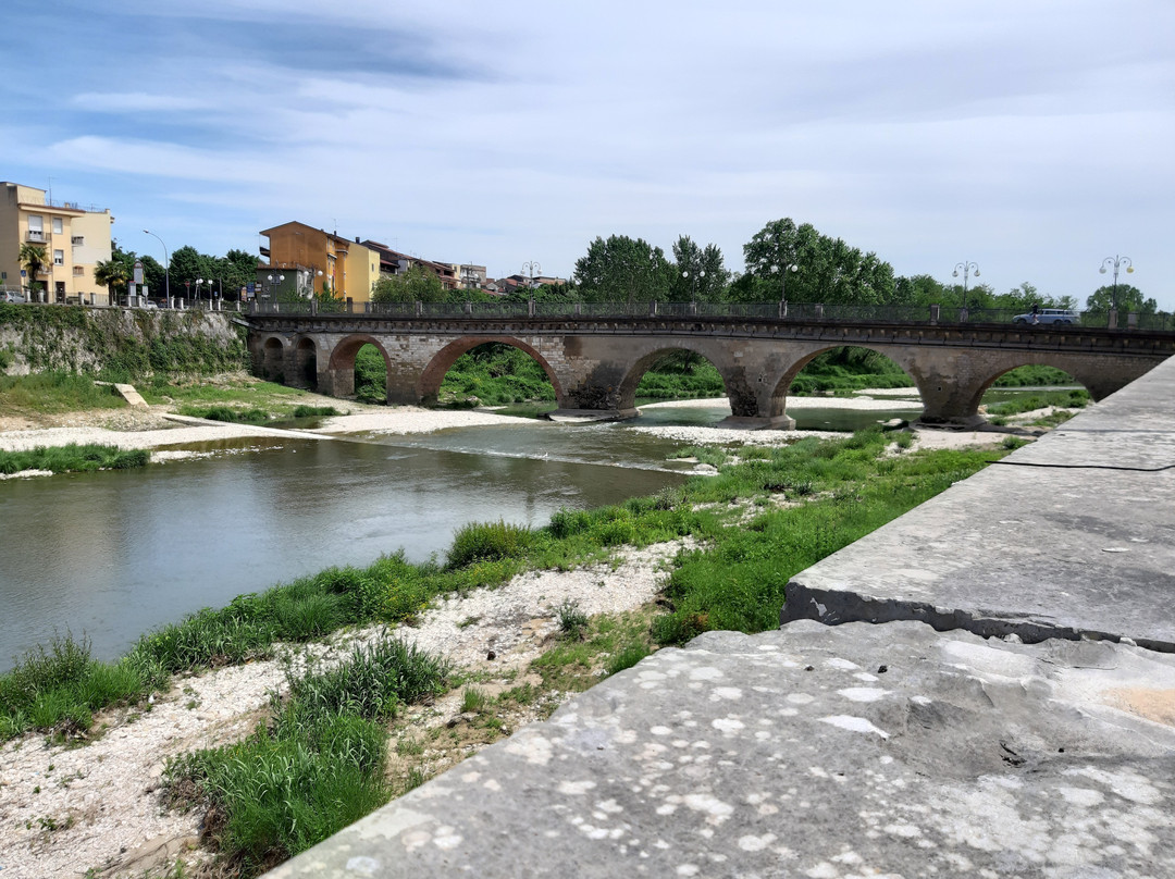 Ponte Curvo sul Liri景点图片