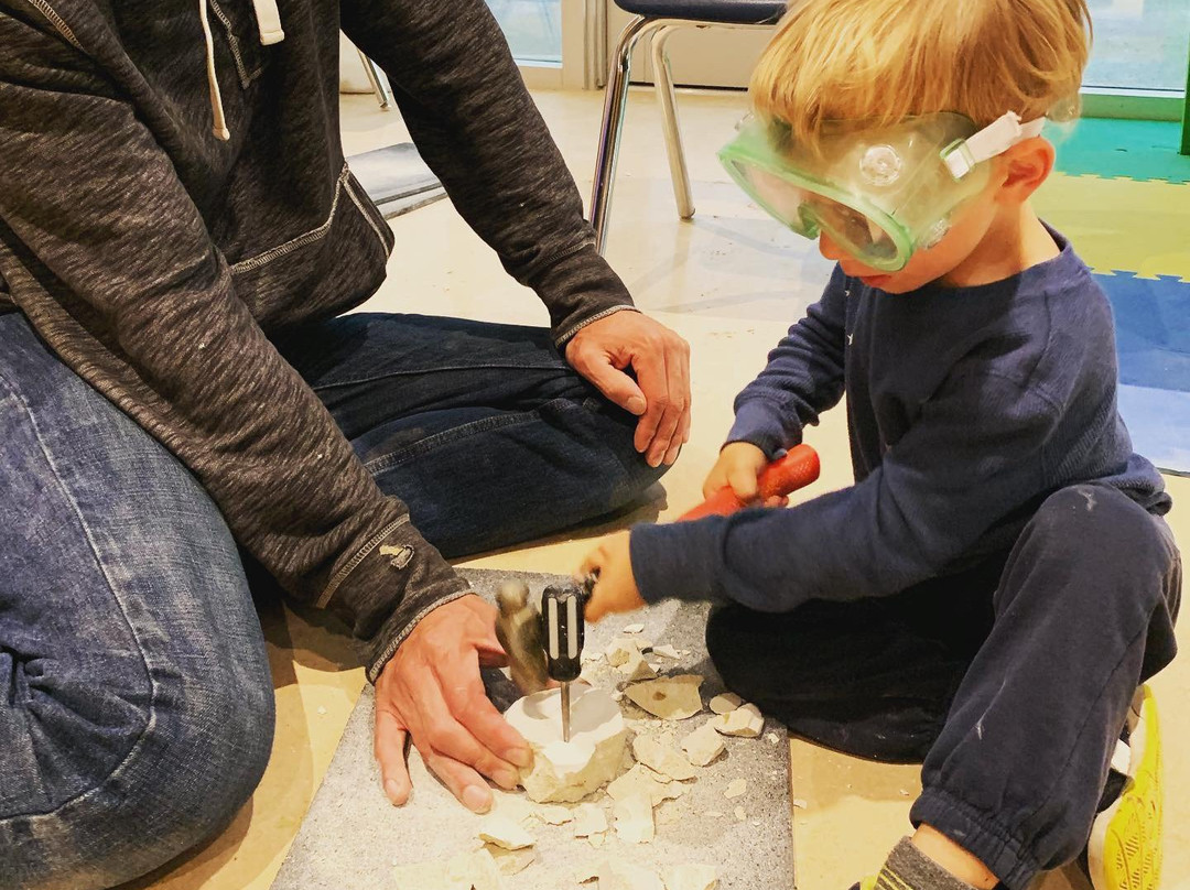 T. rex Discovery Centre-Eastend必去景点