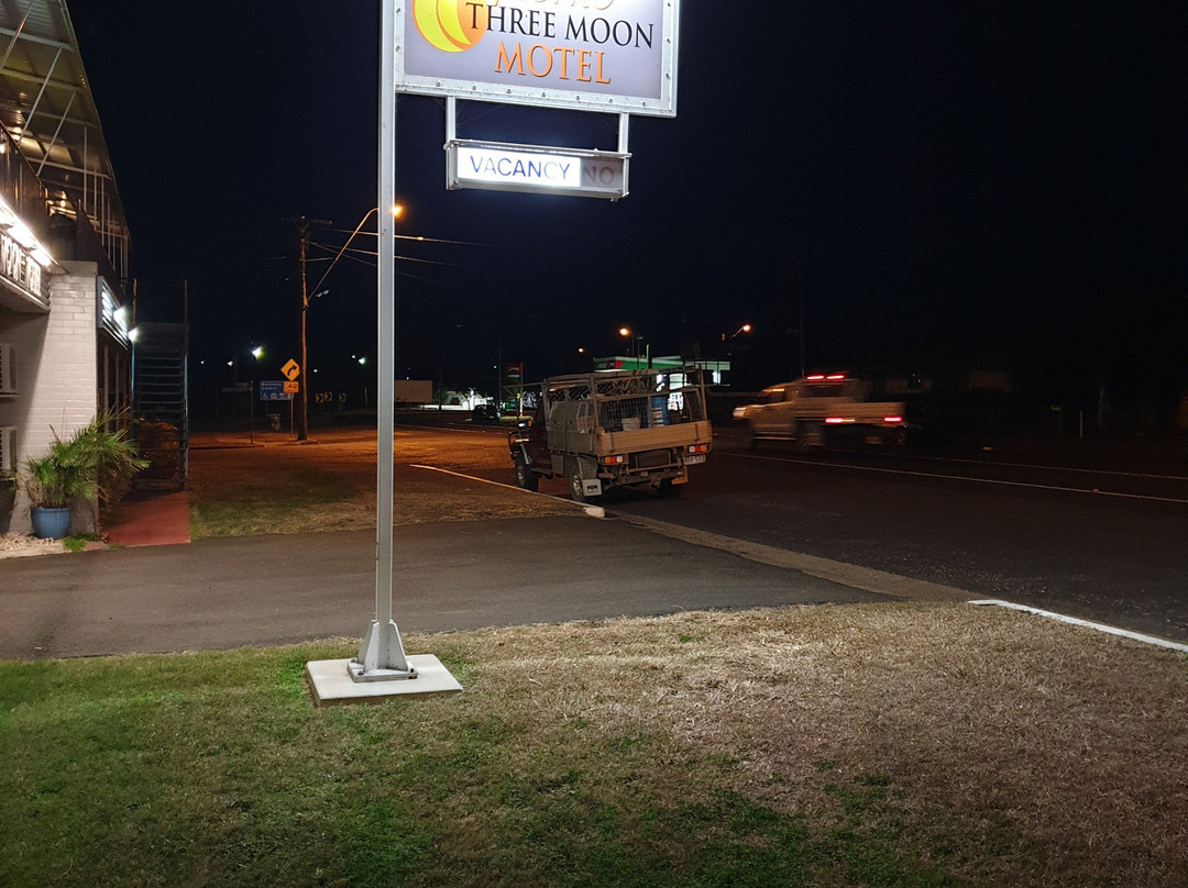 Monto Three Moon Motel主图