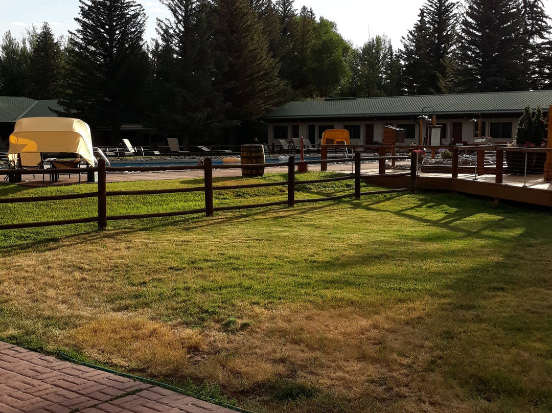 Saratoga Hot Springs Resort主图