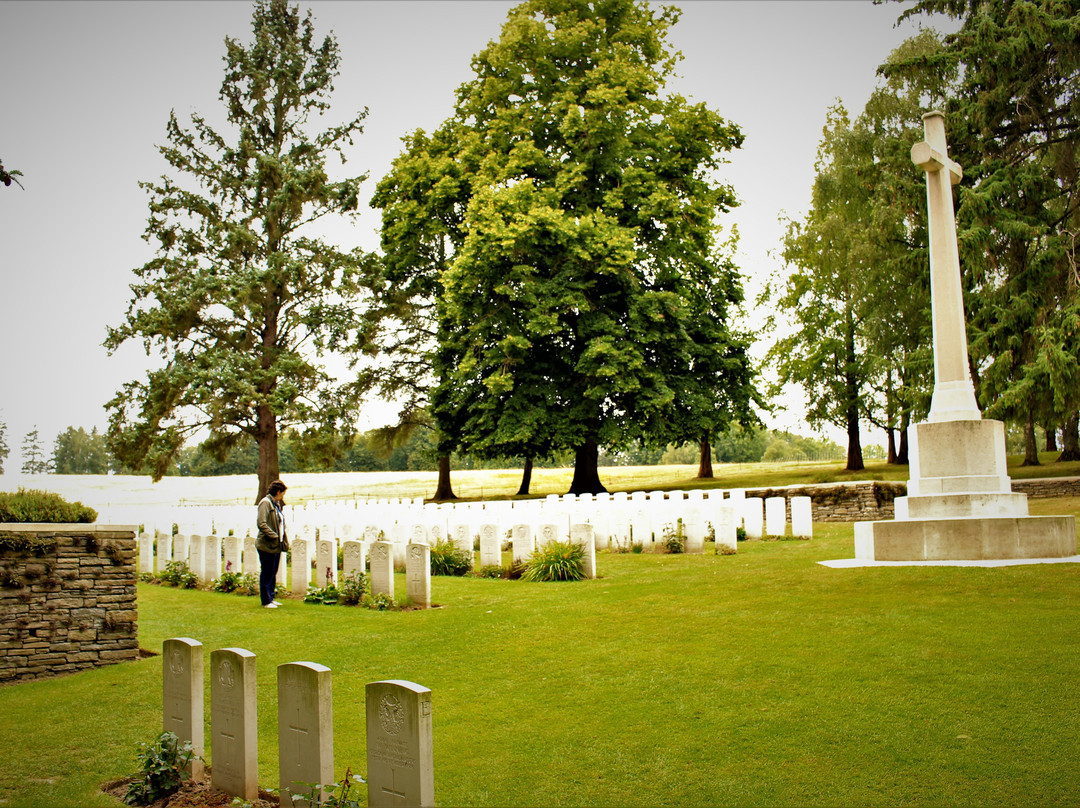 Y Ravine Cemetery景点图片