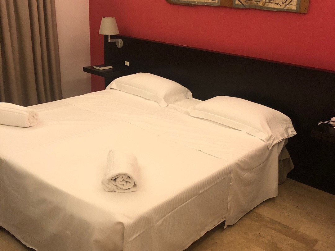 乌夏尔多梅酒店主图