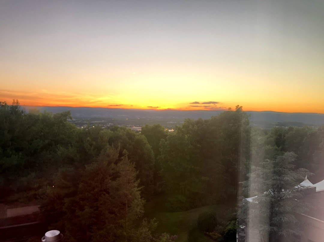 威尔克斯巴里假日酒店主图