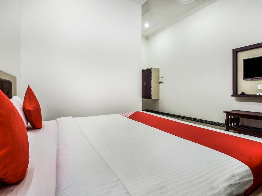 OYO 17026 The Pushkar Mantra Resort主图