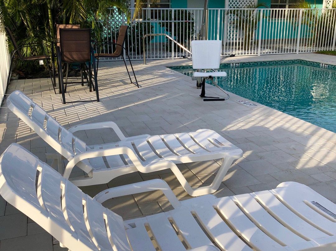 White Horse Motel主图