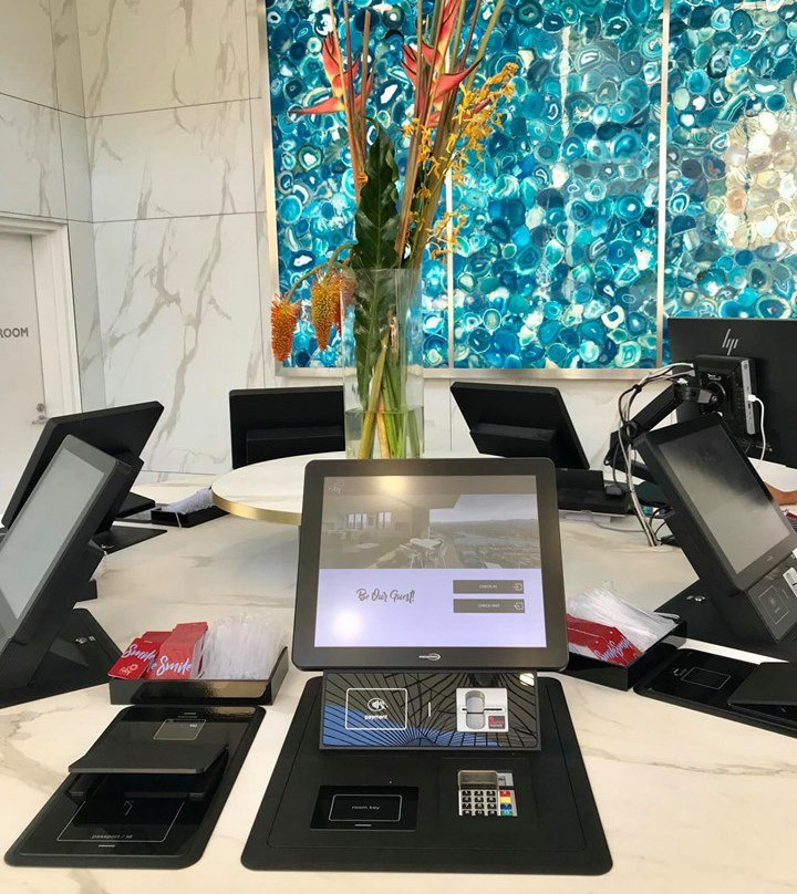 Ruby Gold Coast by CLLIX主图