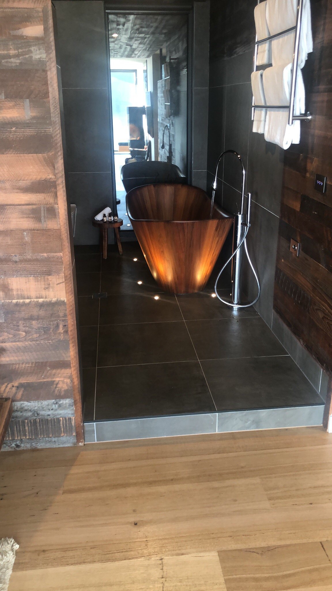 Clifftop At Hepburn-官方