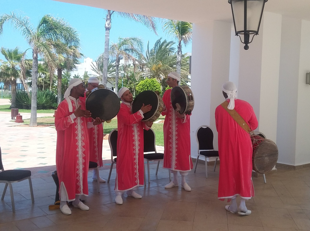 伊波罗之星度假酒店主图