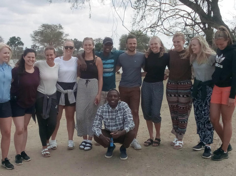 Travel With Brighton-坦噶必去景点