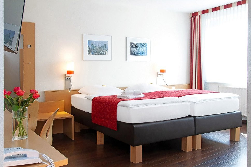 Hotel Neuhaus主图