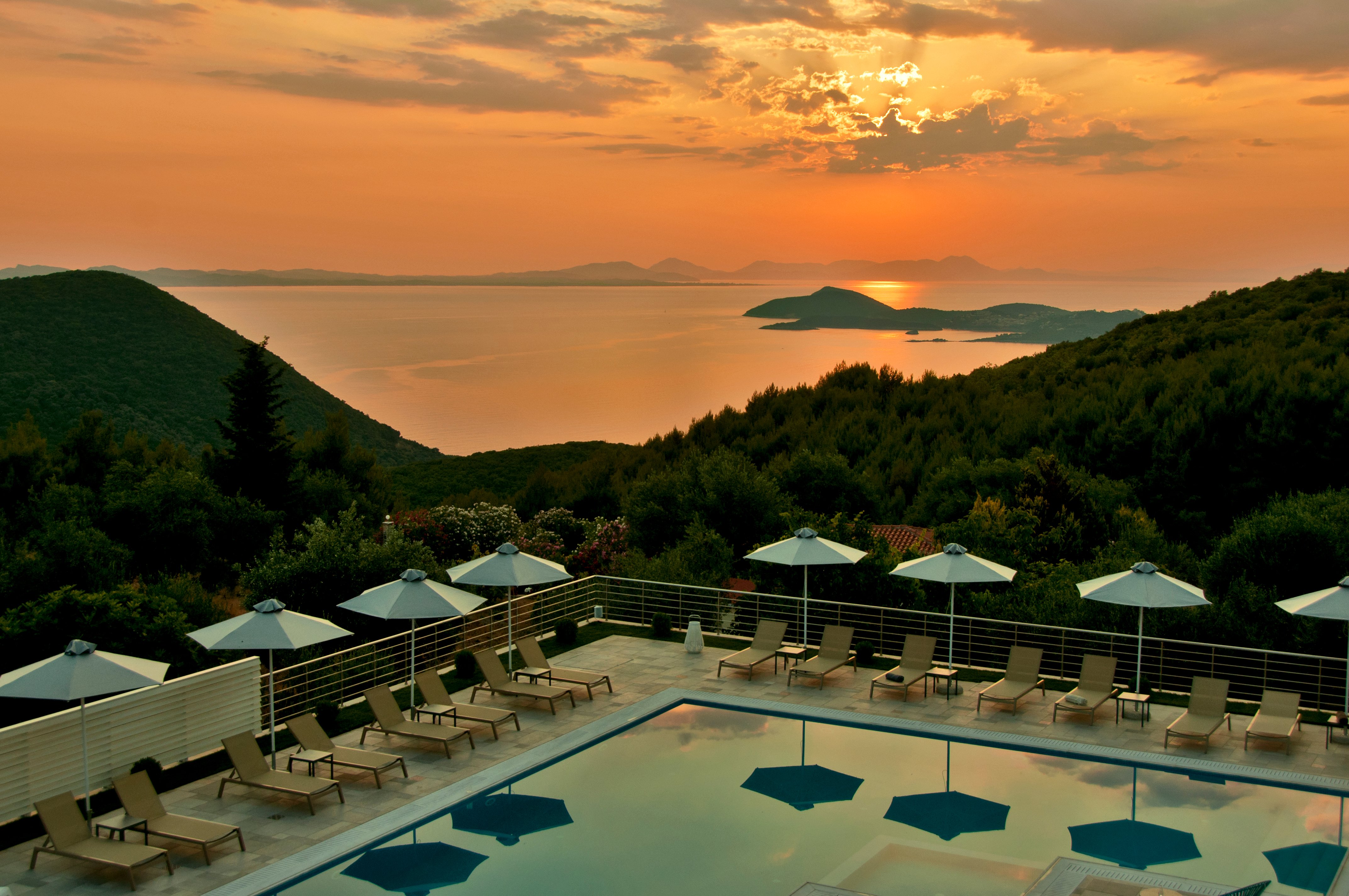 The View Hotel-泳池