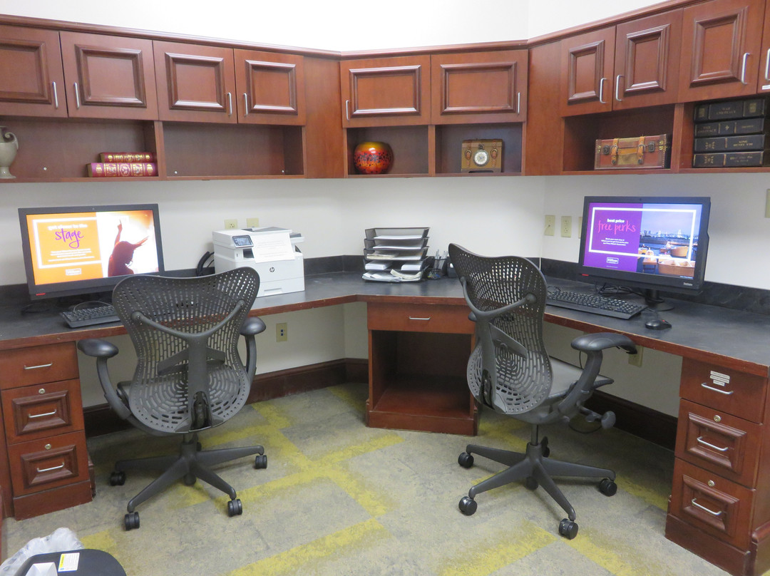 摩根城希尔顿花园旅馆主图