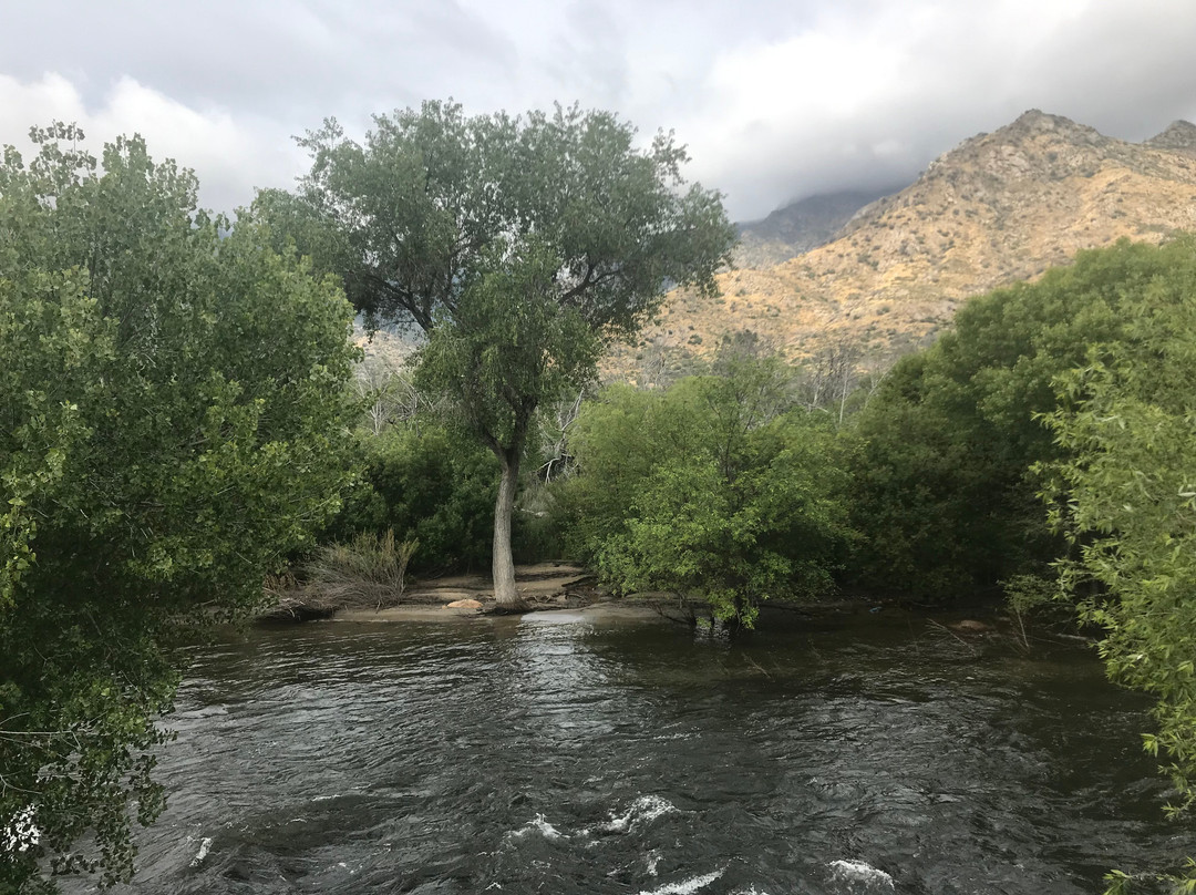 Sacred Mountain River Suites主图