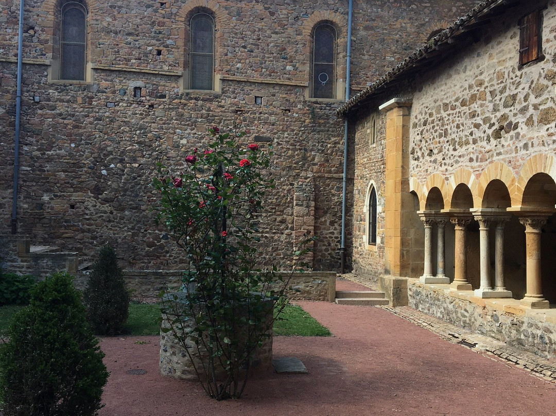 Musee du Prieure-Salles-Arbuissonnas-en-Beaujolais必去景点