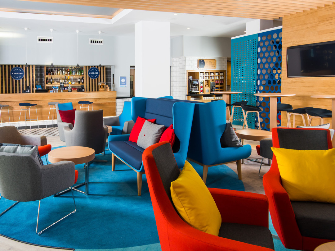 希尔顿普茨茅斯酒店主图