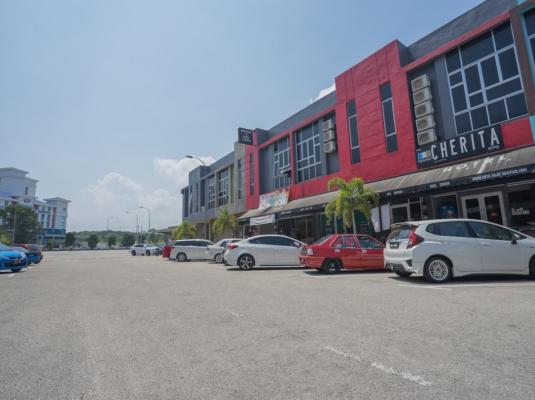 Super Oyo Capital O 90556 Hotel Cherita Rooms主图