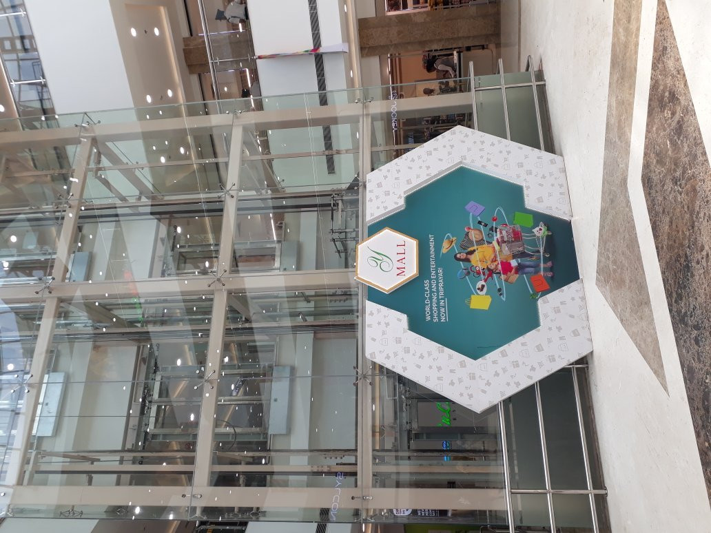 Y Mall Triprayar景点图片