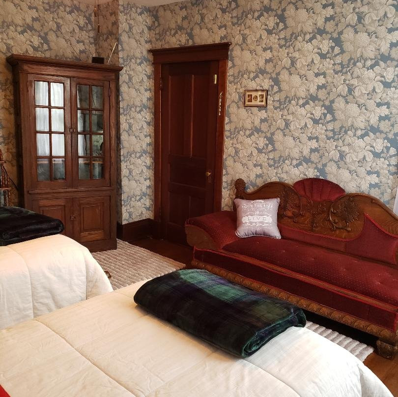 Judge Lewis House Bed & Breakfast主图